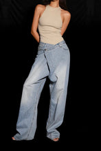 Load image into Gallery viewer, Criss-Cross Low-Rise Baggy Jeans