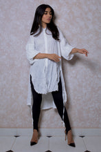 Load image into Gallery viewer, Oversized Tunic with Balloon Sleeves in White