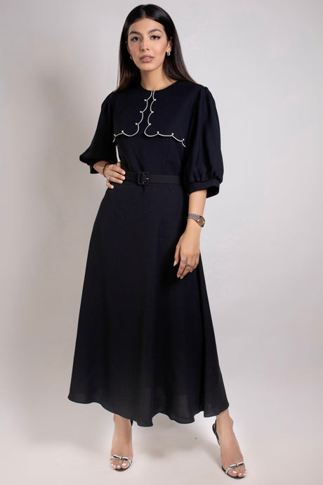Belted Scallop Pearl Collar Midi in Black
