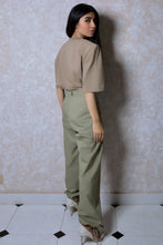 Load image into Gallery viewer, Exposed Pocket Jogger Pants in Green Khaki